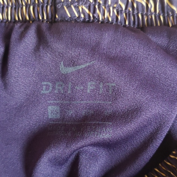 Nike dri-fit shorts - Picture 3 of 3